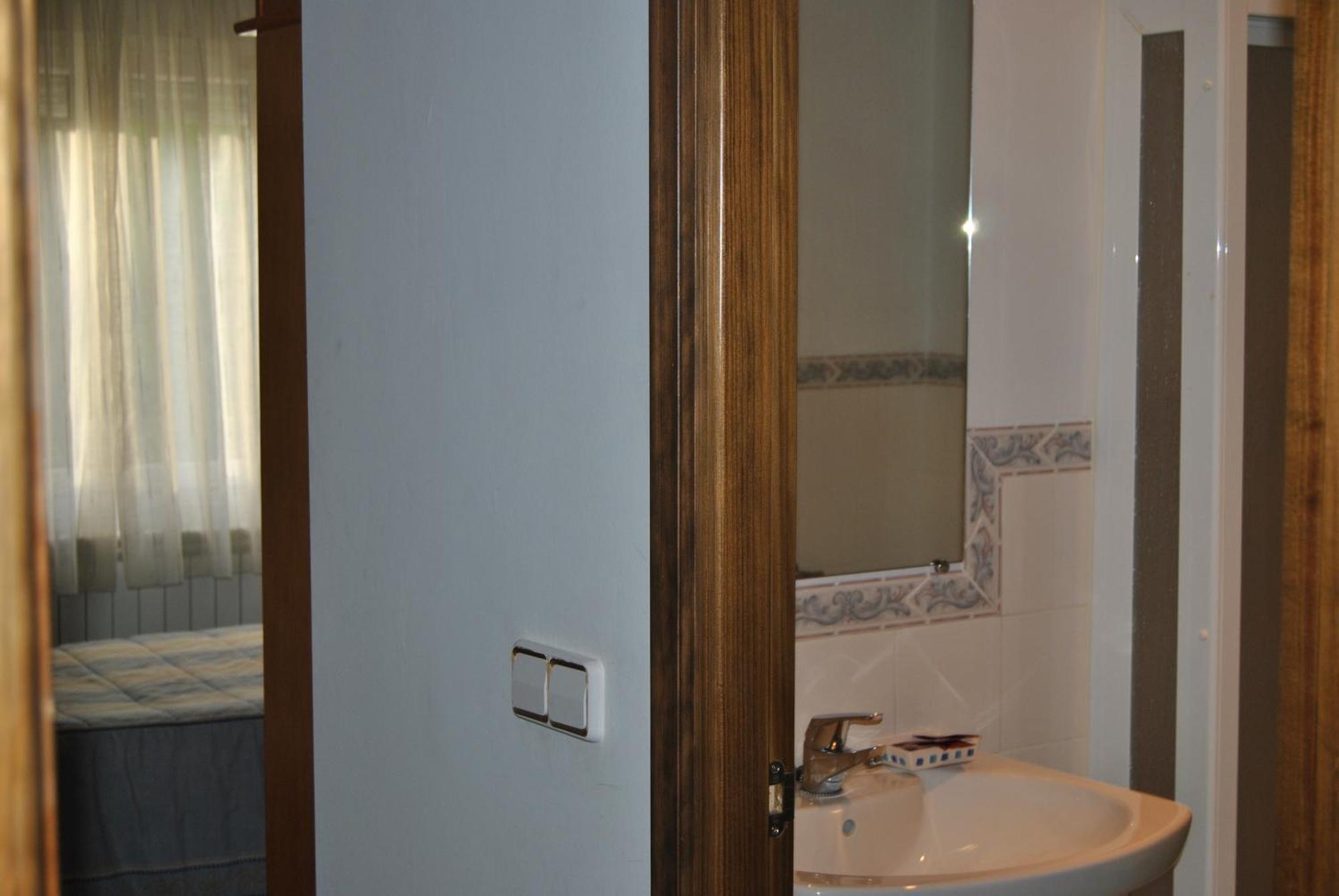Hostal Rural Amador Puente de Vadillos Værelse billede