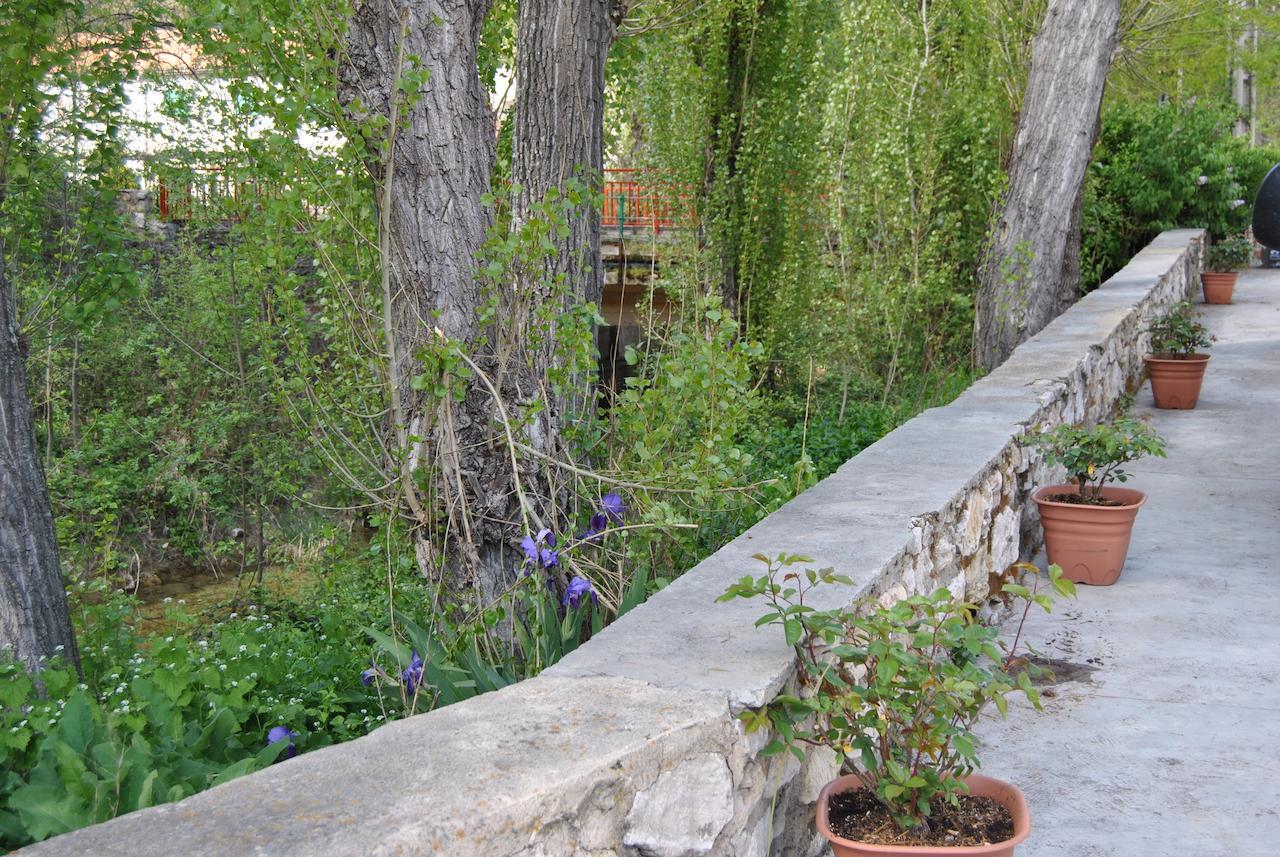 Hostal Rural Amador Puente de Vadillos Eksteriør billede