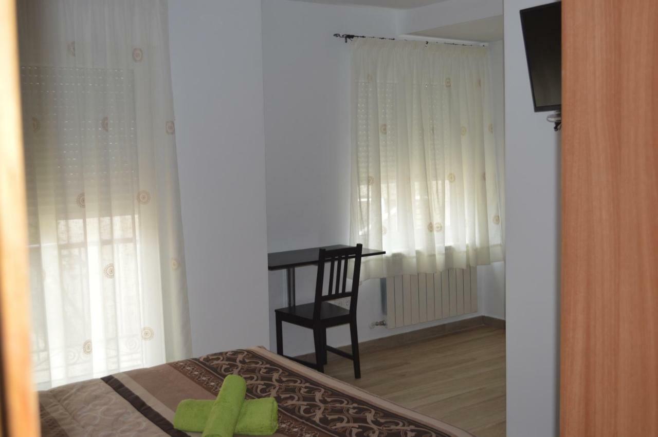 Hostal Rural Amador Puente de Vadillos Eksteriør billede